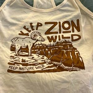 “Keep Zion wild” size M racer back tank NWT